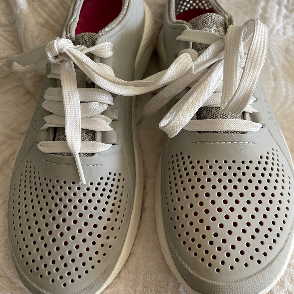 Crocs Running Shoes